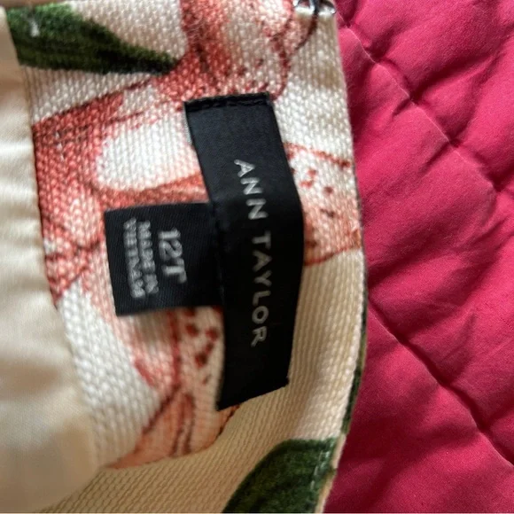 Ann Taylor Green and White Floral Skirt - Picture 3 of 5